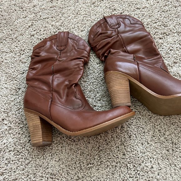 Frantic Brown Boots - Picture 1 of 4